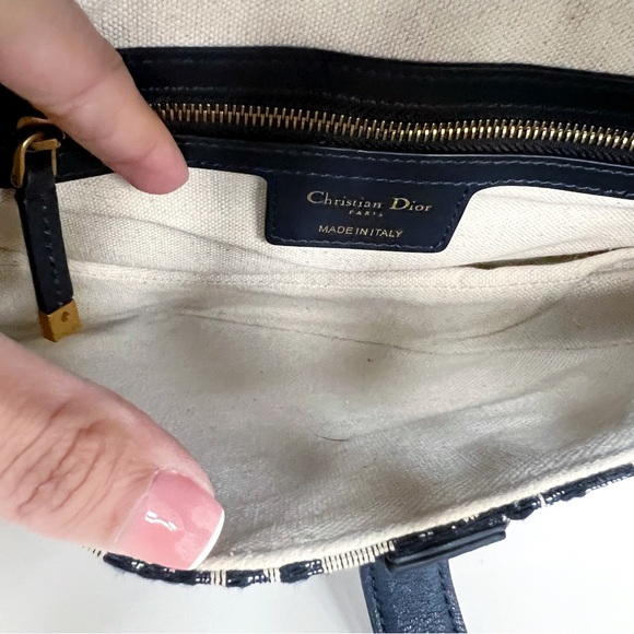 ❌SOLD❌CHRISTIAN DIOR BLUE OBLIQUE JACQUARD SADDLE BAG ANTIQUE GOLDEN HARDWARE - Picture 5 of 12